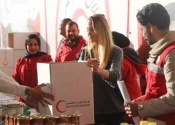 أنجلينا جولي تشيد بجهود مصر في إدخال المساعدات إلى غزة