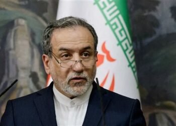 وزير خارجية إيران عن تصريحات ترامب: نرفض أي تدخل خارجي.. وقواتنا المسلحة جاهزة للرد