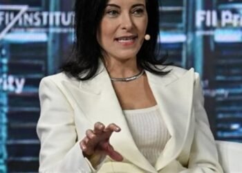 تعيين المصرية الأمريكية دينا باول رئيسة لـ ميتا