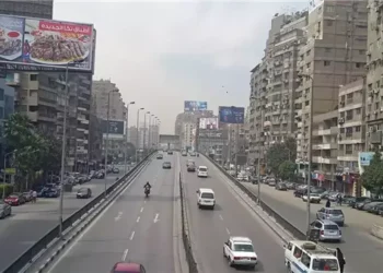 غلق كلي بشارع 26 يوليو للقادم من كوبري 15 مايو اتجاه ميدان لبنان