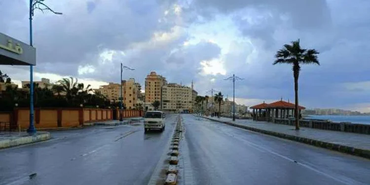 الأرصاد: شبورة كثيفة وطقس شديد البرودة اليوم الجمعة مع فرص أمطار