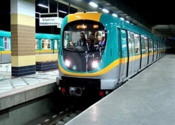انتظام حركة المترو بعد انتشال جثة فتاة من أسفل عجلات القطار بمحطة التوفيقية