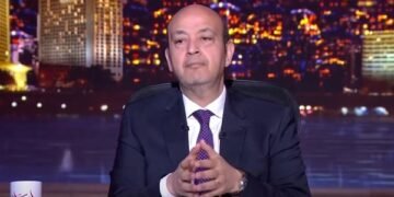 برنامجي الأكثر إعلانًا.. عمرو أديب يعلن تجديد عقده مع mbc مصر
