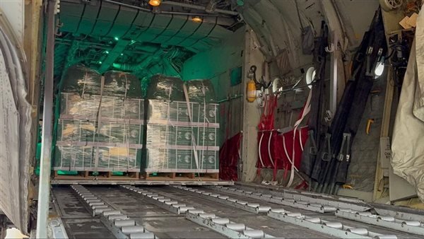 الهلال الأحمر المصري يتسلم طائرة المساعدات السعودية الـ 79 لإغاثة الشعب الفلسطيني