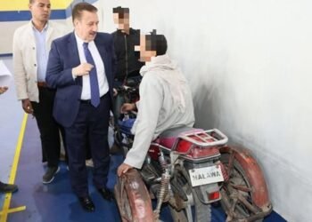 محافظ المنوفية يسلم مساعدات بقيمة مليون جنيه لـ200 أسرة