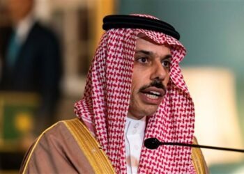 وزير الخارجية السعودي يزور مصر غدًا