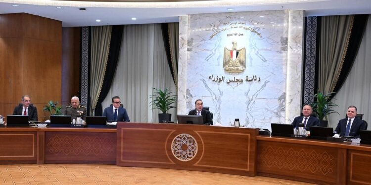 مدبولي: سددنا 5 مليارات دولار من مستحقات الشركاء الأجانب في قطاع البترول..وملتزمون بسداد الفاتورة الشهرية