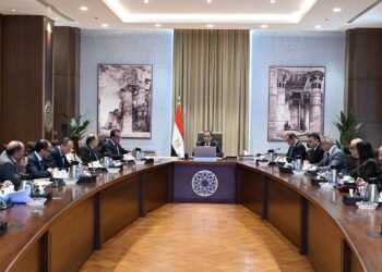 رئيس الوزراء: نهدف لاستقرار الخدمات الصحية المقدمة للمواطنين وتجنب أي نقص في الأصناف الحيوية من الأدوية