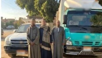 ضبط 3 أشخاص بتوزيع مواد غذائية على  الناخبين في دير مواس بالمنيا