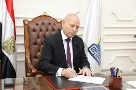 محافظ القاهرة: إزالة 110 أكشاك غير مرخصة حتى الآن لإعادة الانضباط لشوارع العاصمة