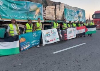 قافلة «زاد العزة» الـ109 تحمل أكثر من 148 ألف سلة غذائية من مصر إلى غزة