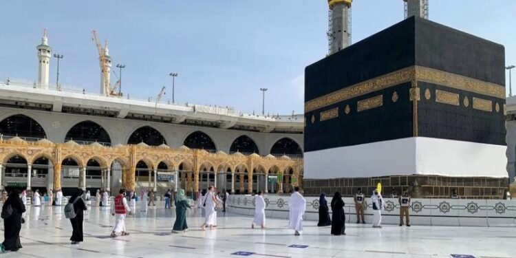 تحصيل رسوم تذاكر الطيران للفائزين بقرعة حج الجمعيات حتى هذا الموعد