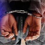 ضبط عامل نظافة في 6 أكتوبر لتصوير السيدات داخل دورة مياه