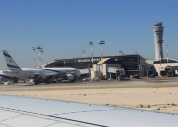 إعلام عبري: رصد طائرات أمريكية للتزود بالوقود في مطار بن جوريون الإسرائيلي
