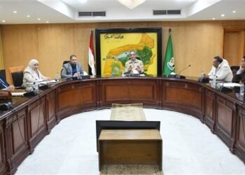 محافظ الفيوم: سرعة إنهاء إحلال المدارس ودراسة توسعات جديدة لخدمة العملية التعليمية