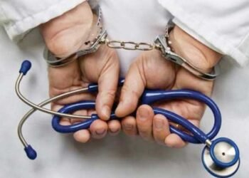 القبض على طبيب تخدير متهم بالتحرش بفتاة داخل مستشفى بالقاهرة