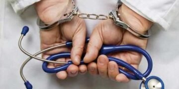 القبض على طبيب تخدير متهم بالتحرش بفتاة داخل مستشفى بالقاهرة