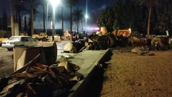 السيطرة على حريق هائل بشركة تعبئة بالعاشر من رمضان وإصابة 10 أشخاص