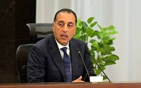 مدبولي: عرض زيادة المرتبات على الرئيس في رمضان