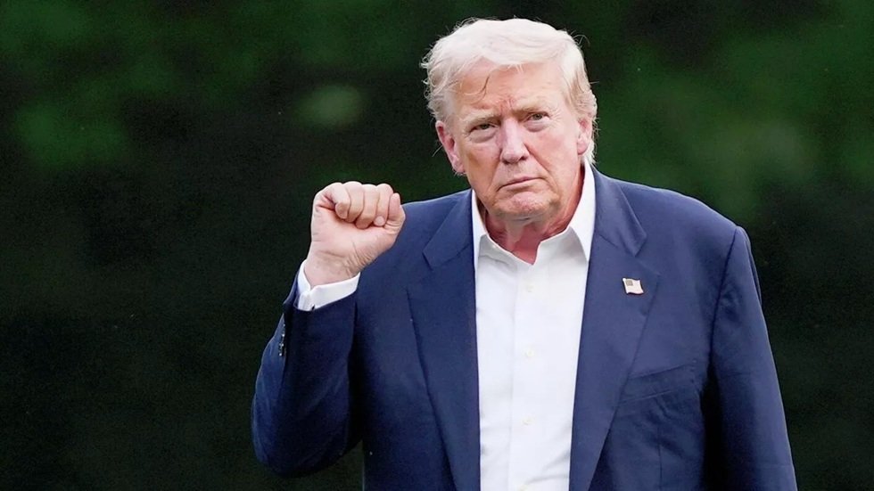 ترامب يوجه تحذيرًا حادًا لإيران: الاتفاق أو الخيار العسكري