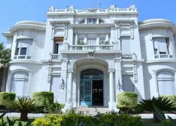 طلاب عين شمس يطورون نظامًا ذكيًا لرصد الحشائش الضارة بالأراضي الزراعية