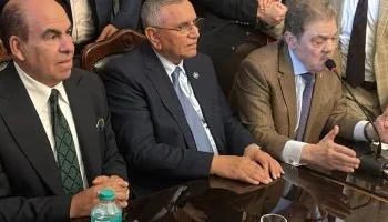 رسميا.. عبدالسند يمامة يسلم رئاسة حزب الوفد للدكتور السيد البدوي