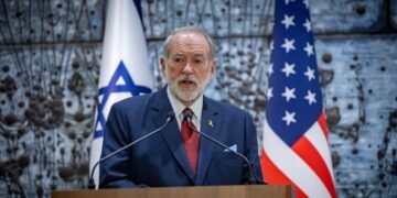 سفير أمريكي: لإسرائيل الحق الديني بالسيطرة على الشرق الأوسط