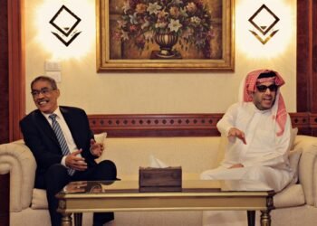 ضياء رشوان يستقبل تركي آل الشيخ في القاهرة ويؤكد: العلاقات المصرية-السعودية راسخة
