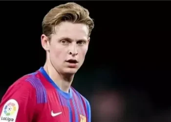 دي يونج يغيب عن 5 مباريات هامة لـ برشلونة في الكأس والدوري