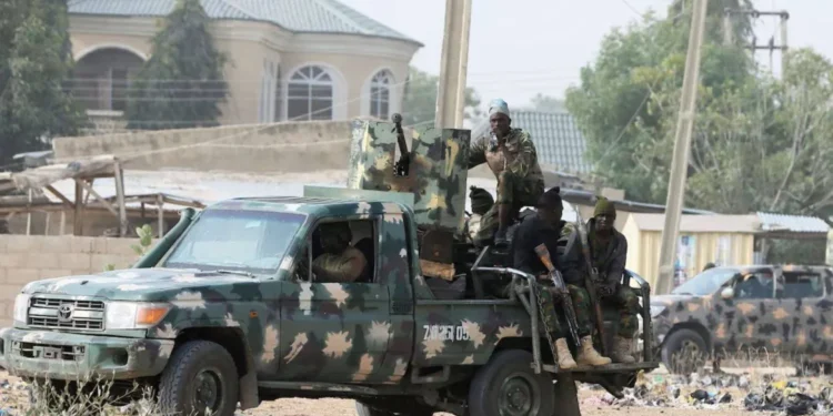 مسلحون يقتلون العشرات في قرية شمال غربي نيجيريا