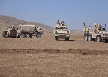 الجيش السوري يتسلم قاعدة الشدادي العسكرية بالحسكة بعد تنسيق مع الجانب الأمريكي