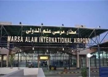 مطار مرسى علم الدولي يستقبل 1600 سائح على متن 9 رحلات أوروبية