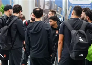 بعثة الأهلي تغادر القاهرة إلى الجزائر لمواجهة شبيبة القبائل في دوري أبطال أفريقيا