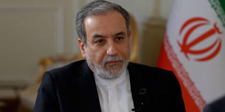 وزير الخارجية الإيراني: تقدم ملموس في مفاوضات إيران وأمريكا النووية