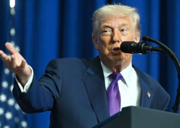 ترامب: الولايات المتحدة تستحوذ على 50 مليون برميل نفط من فنزويلا