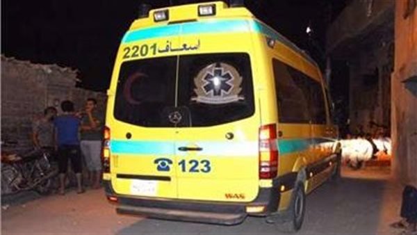 عمره عام ونصف.. إصابة رضيع إثر سقوطه من الطابق الأول خلال اللهو في قنا