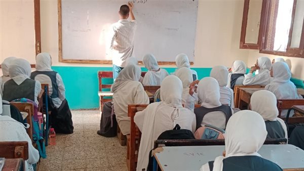 اليوم.. انطلاق الدراسة في 2335 مدرسة ببني سويف