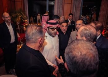 نخبة رجال أعمال مصريين يناقشون استثمارات مشتركة مع تركي آل الشيخ