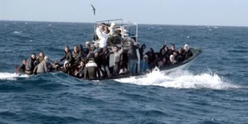 الخارجية: نتابع حادث غرق مركب هجرة غير شرعية باليونان وفقدان 18 مصريًا ووفاة 3 آخرين