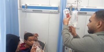 خروج 58 مصابًا واستمرار علاج 19 آخرين في واقعة تسمم البوظة بـسوهاج