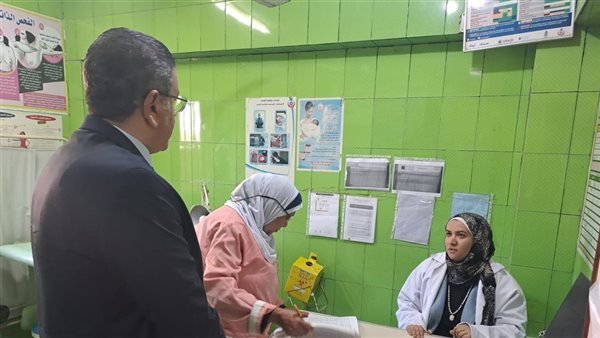جولات مفاجئة لضبط الأداء الصحي بالمنوفية.. إحالة متغيبين للتحقيق وإعادة توزيع الأطباء