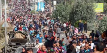 مع أول أيام رمضان.. سكان غزة يصارعون للبقاء على قيد الحياة ويعانون نقصا في السلع الأساسية