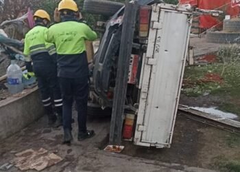 تزامنا مع الإفطار.. إنقاذ سوداني انقلبت به سيارة ربع نقل بالنزهة والحماية المدنية تتدخل