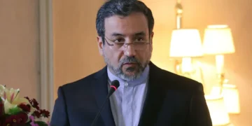 وزير الخارجية الإيراني: التفاوض يقتصر على النووي.. وسندافع عن عن مصالحنا