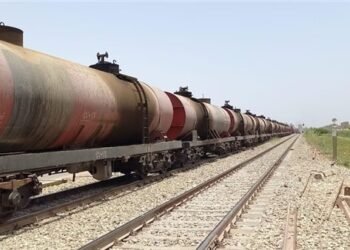 خروج قطار بضائع عن القضبان بالقرب من مزلقان الشاملة ببني سويف