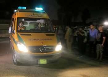 مصرع شخص وإصابة 2 آخرين في انقلاب سيارة نقل بالوادي الجديد