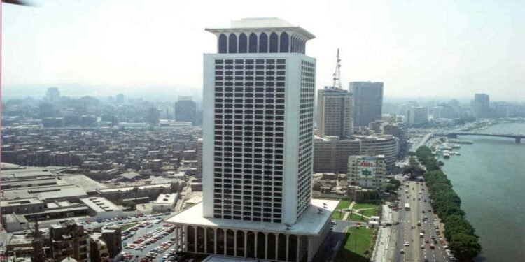 مصر تعبر عن قلقها من تصاعد التوتر الحدودي بين باكستان وأفغانستان