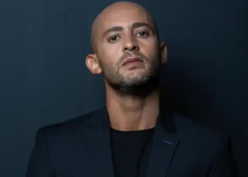 إحالة الفنان شادي ألفونس إلى محكمة الجنايات بتهمة حيازة مواد مخدرة