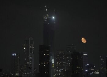 صفارات إنذار تهز تل أبيب وسط تصعيد غير مسبوق بين إسرائيل وإيران