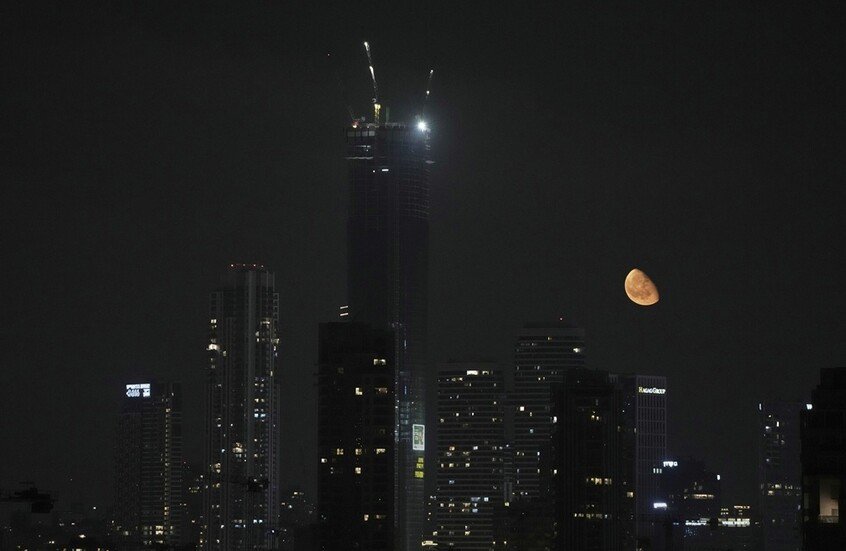 صفارات إنذار تهز تل أبيب وسط تصعيد غير مسبوق بين إسرائيل وإيران